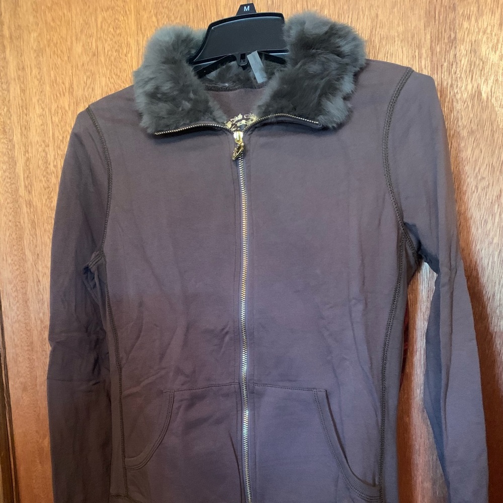 Twisted Heart warm-up like set.